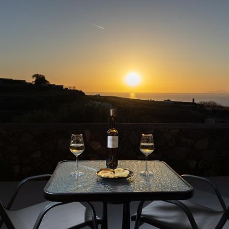 Nastram Suites Oia Exteriér fotografie