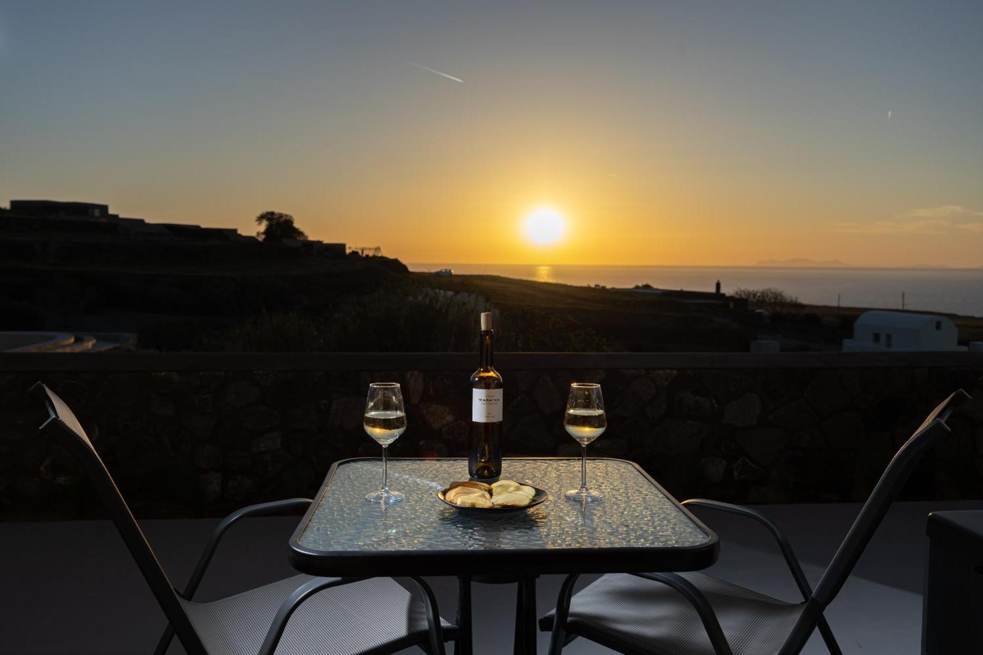 Nastram Suites Oia Exteriér fotografie