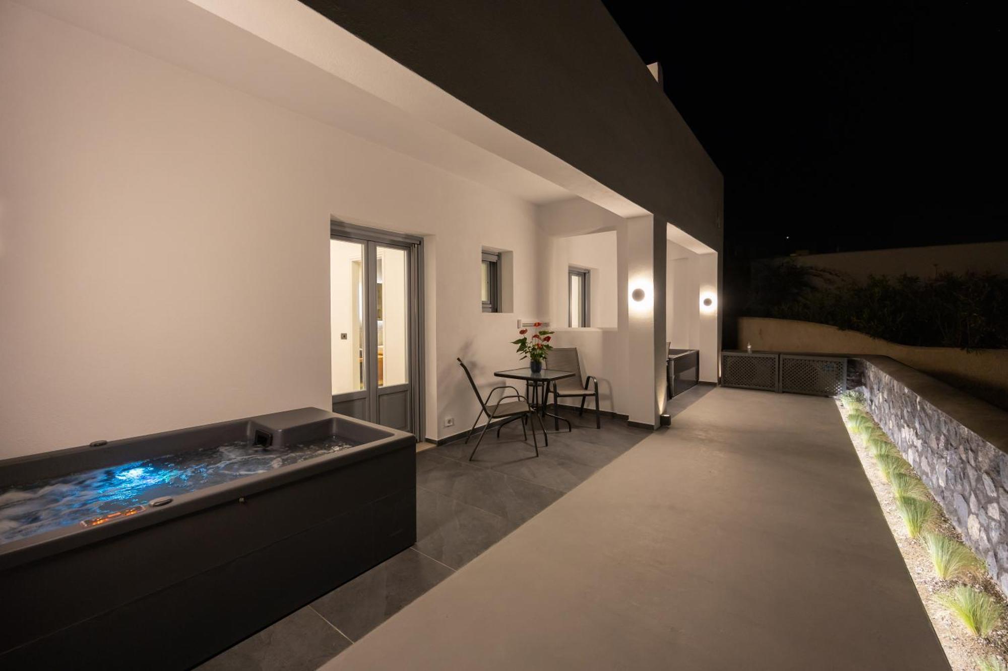 Nastram Suites Oia Exteriér fotografie