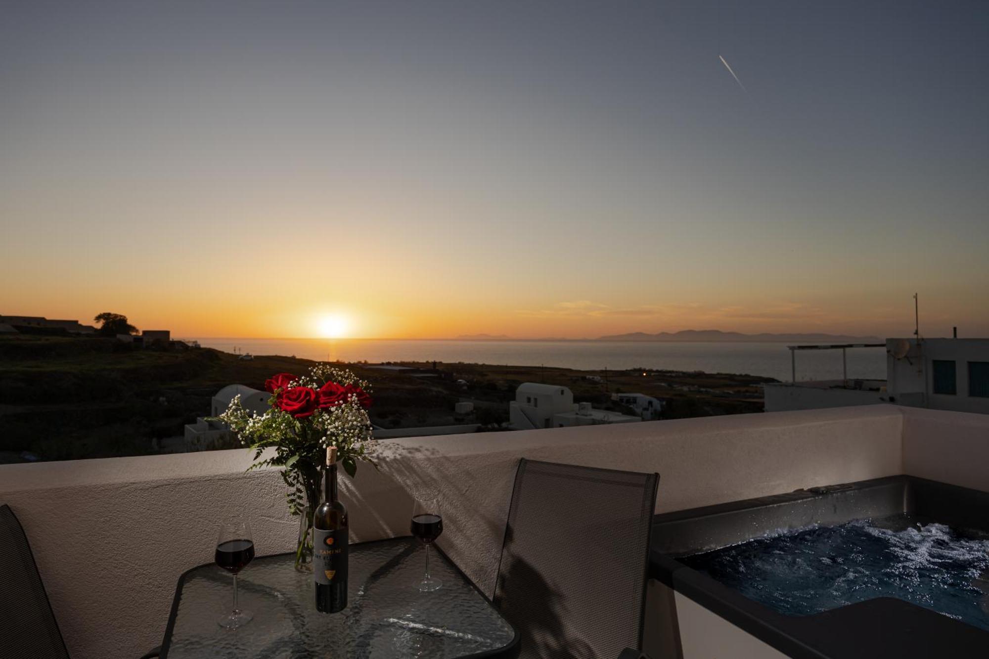 Nastram Suites Oia Exteriér fotografie