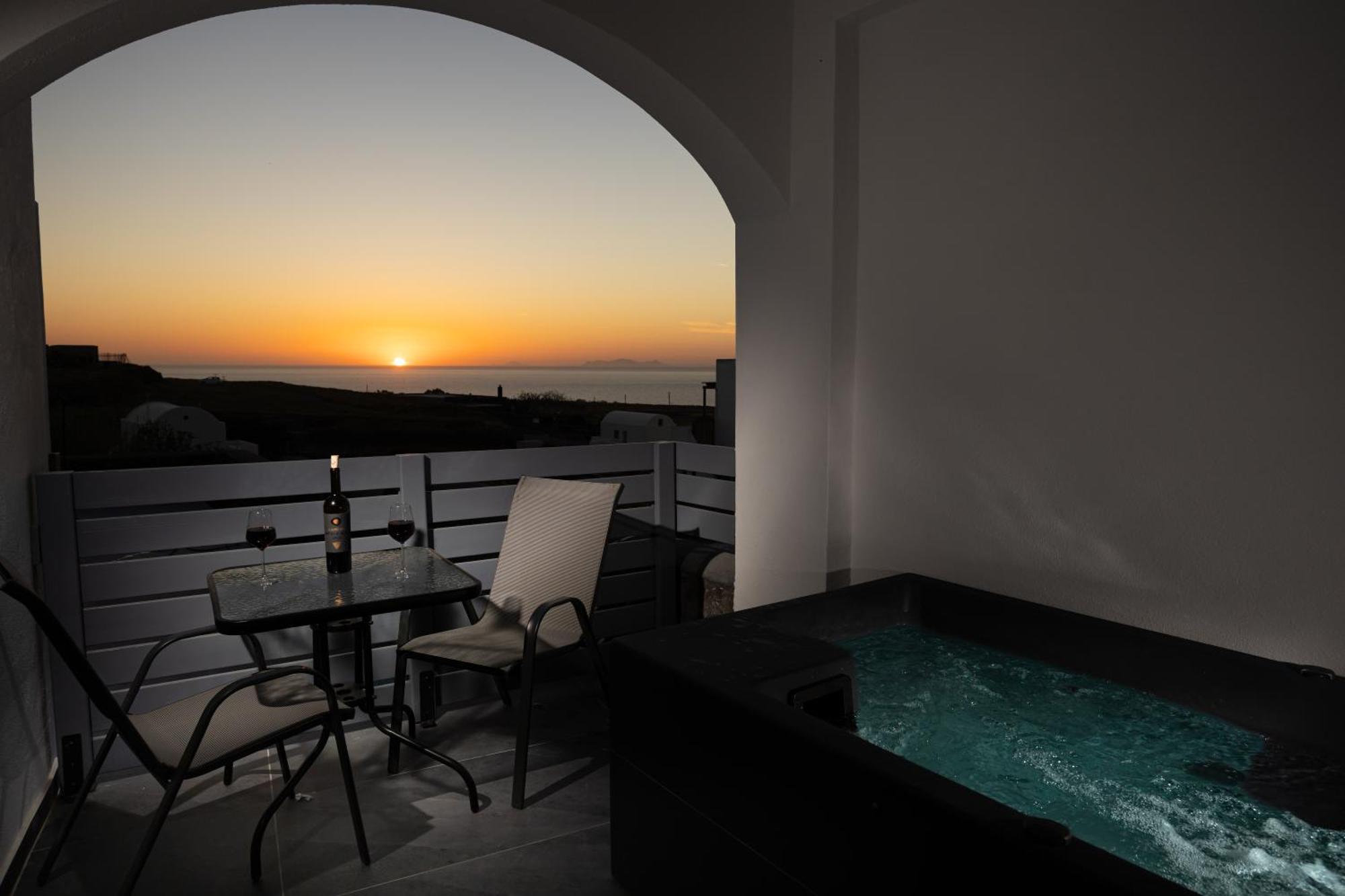 Nastram Suites Oia Exteriér fotografie